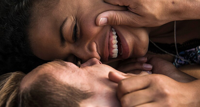 Håndering af stress: hvordan hudkontakt kan berolige sindet og bekæmpe stress